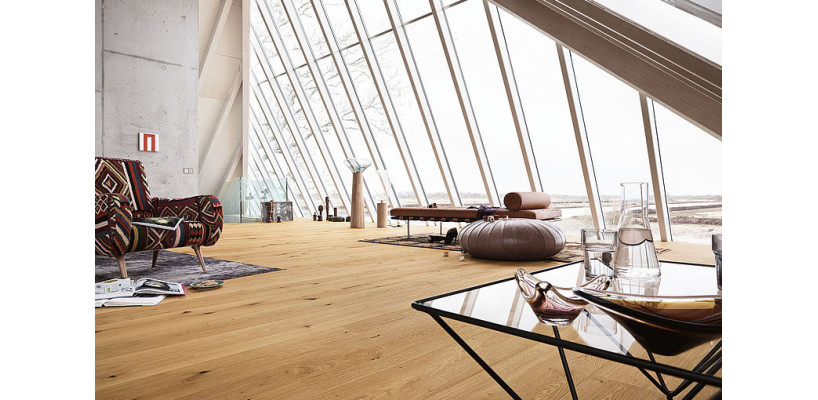 Laminate flooring...   The natural choice.